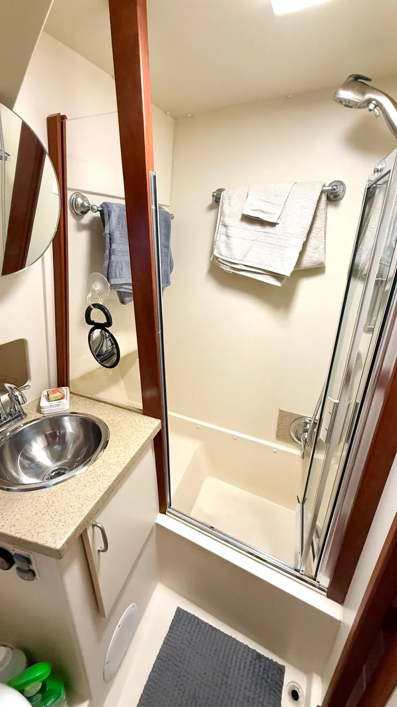 Slide: The Image of Mainship 40 Trawler 2008 - 41