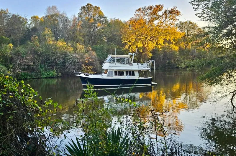 Slide: The Image of Mainship 40 Trawler 2008 - 5