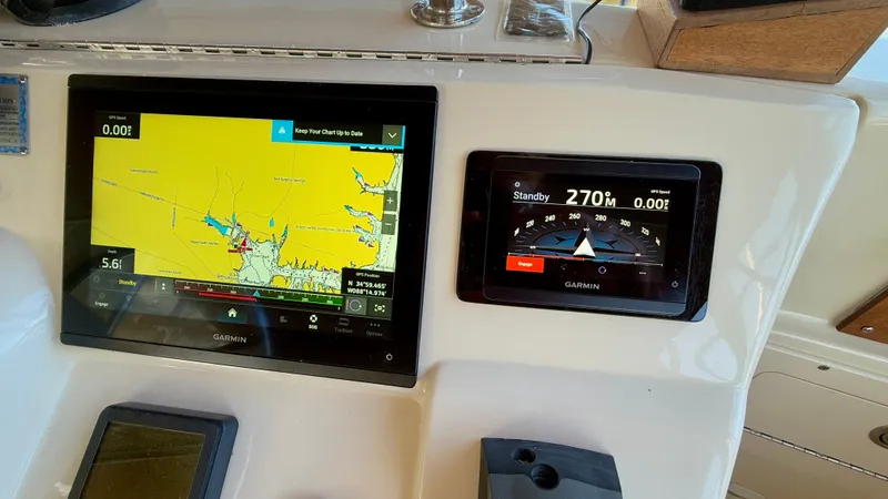 Slide: The Image of Mainship 40 Trawler 2008 - 53