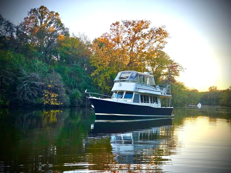 Slide: The Image of Mainship 40 Trawler 2008 - 6