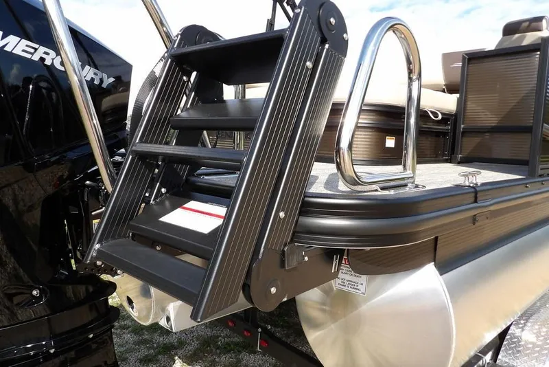 Slide: The Image of 2026 Bennington S Swingback 22 SSB boat with ladder and Mercury engine. - 52