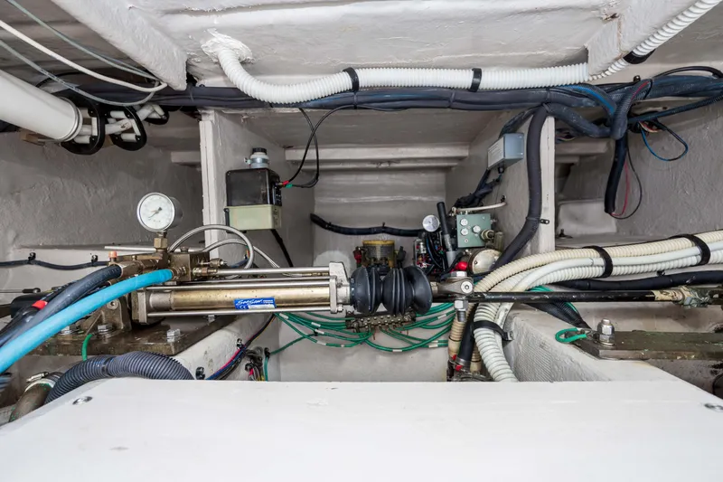 Slide: The Image of Sea Ray 52 Sedan Bridge 2008 - 71