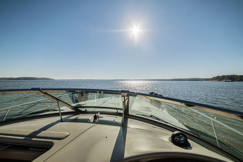 Slide: The Image of Sea Ray 380 Sundancer 2000 - 27