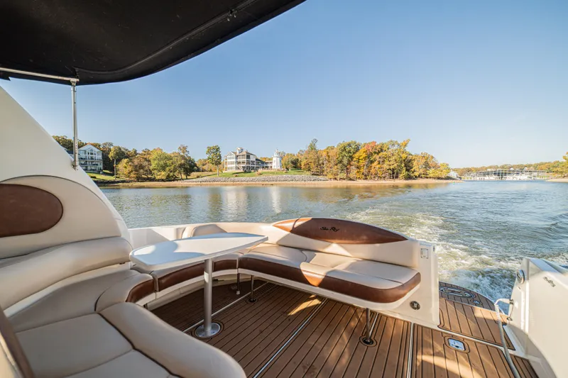 Slide: The Image of Sea Ray 380 Sundancer 2000 - 33