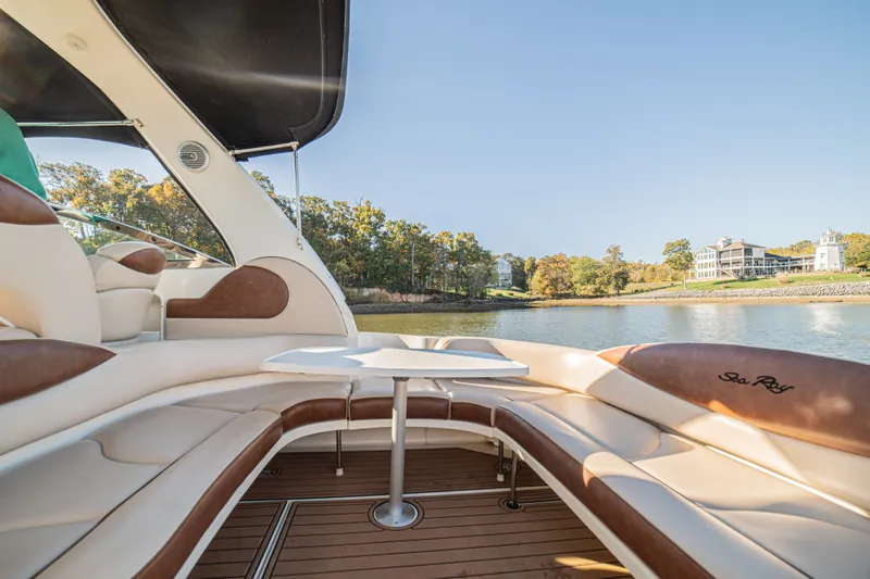 Slide: The Image of Sea Ray 380 Sundancer 2000 - 34