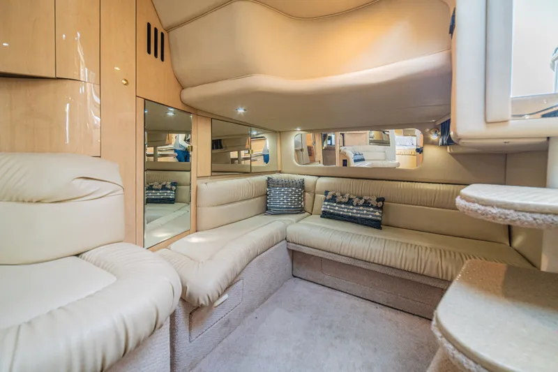 Slide: The Image of Sea Ray 380 Sundancer 2000 - 36