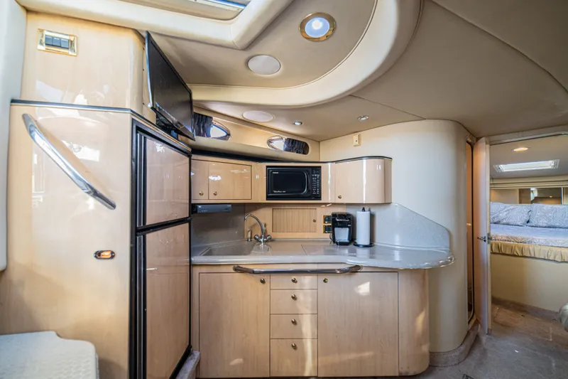 Slide: The Image of Sea Ray 380 Sundancer 2000 - 40