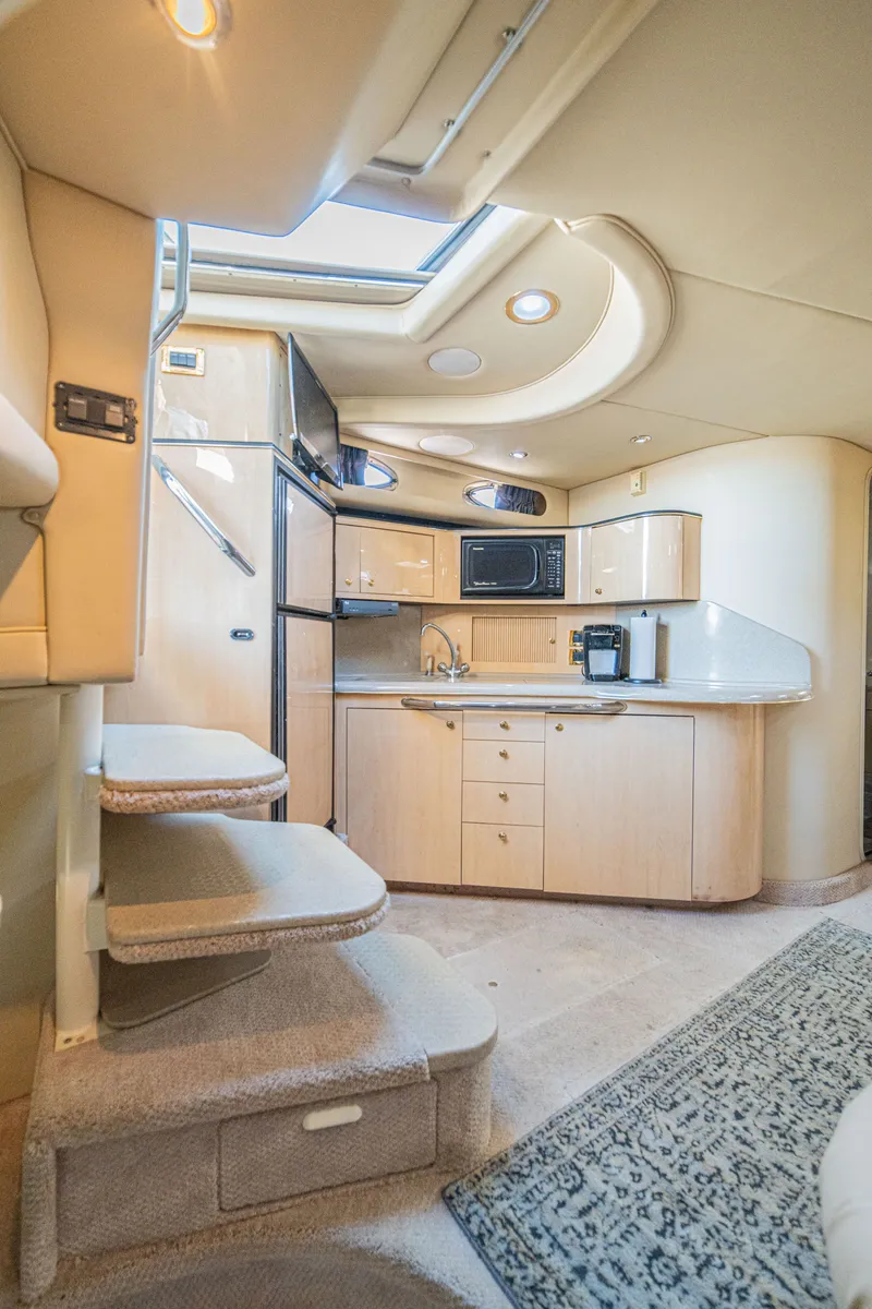 Slide: The Image of Sea Ray 380 Sundancer 2000 - 51