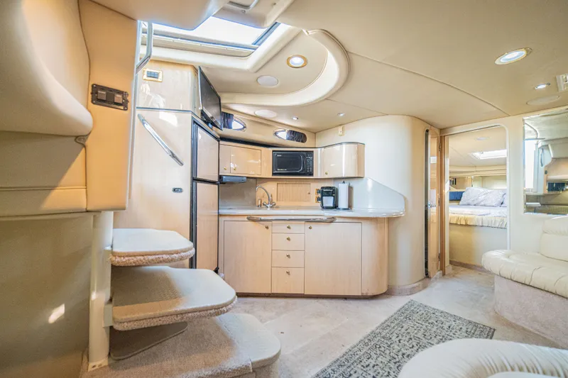 Slide: The Image of Sea Ray 380 Sundancer 2000 - 52