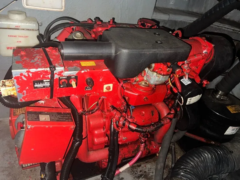 Slide: The Image of Sea Ray 380 Sundancer 2000 - 58