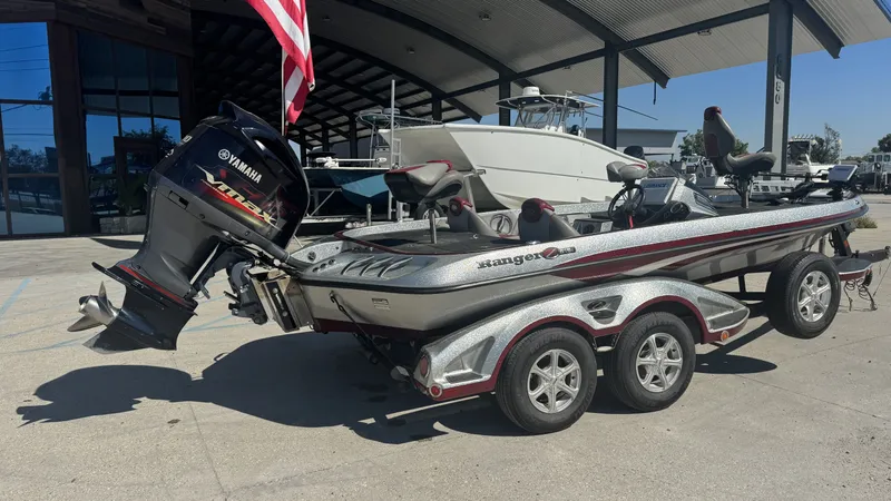 Slide: The Image of Ranger Z519C 2015 - 3