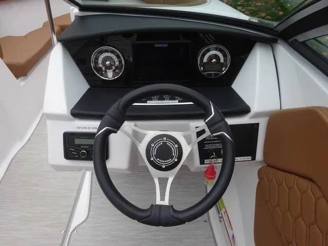 Slide: The Image of Four Winns H1 2023 - 12