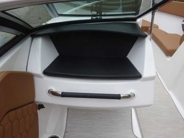 Slide: The Image of Four Winns H1 2023 - 14