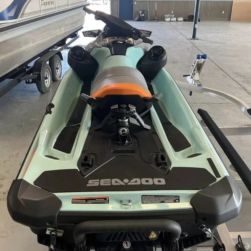 Slide: The Image of Sea-Doo Wake 170 2023 - 11