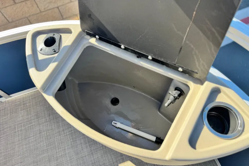 Slide: The Image of Livewell compartment on 2023 Sun Tracker Bass Buggy 18 DLX pontoon boat. - 12