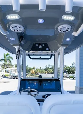 Slide: The Image of Sportsman Masters 247OE Bay Boat 2025 - 13