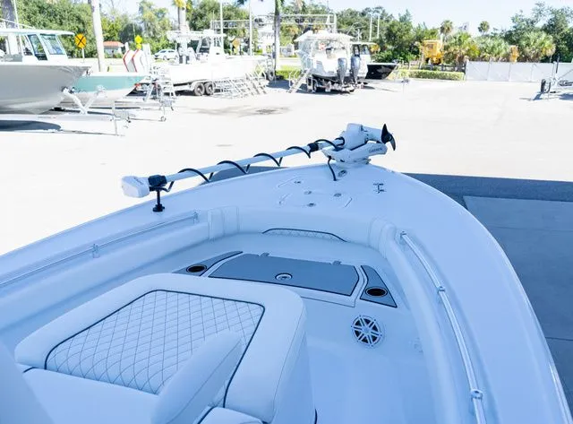 Slide: The Image of Sportsman Masters 247OE Bay Boat 2025 - 31