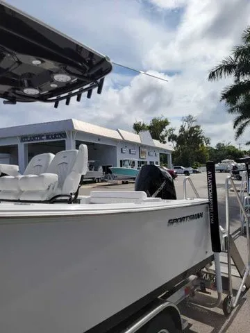 Slide: The Image of Sportsman Masters 247OE Bay Boat 2025 - 54