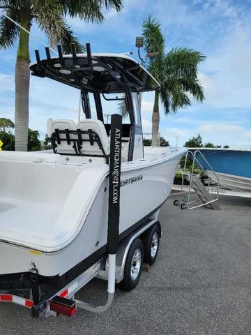 Slide: The Image of Sportsman Masters 247OE Bay Boat 2025 - 60