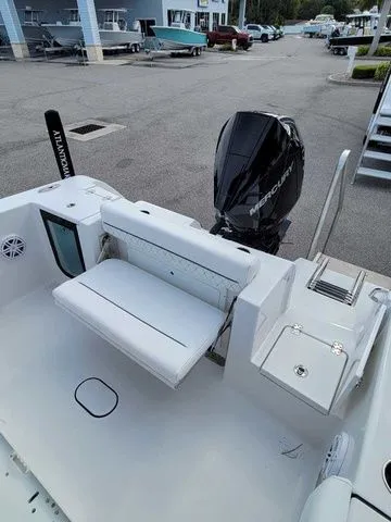 Slide: The Image of Sportsman Masters 247OE Bay Boat 2025 - 64