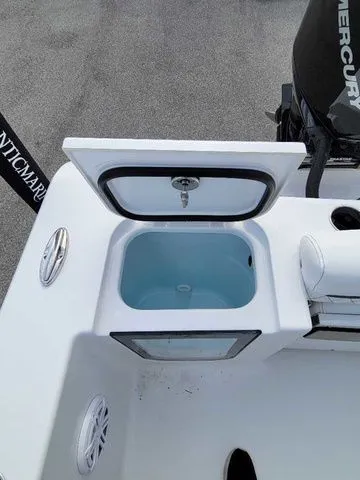 Slide: The Image of Sportsman Masters 247OE Bay Boat 2025 - 65