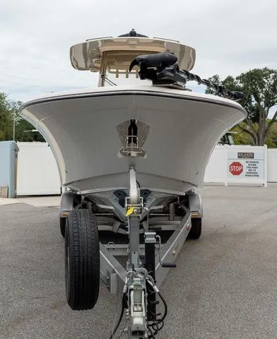 Slide: The Image of Grady-White 281 Coastal Explorer 2025 - 7