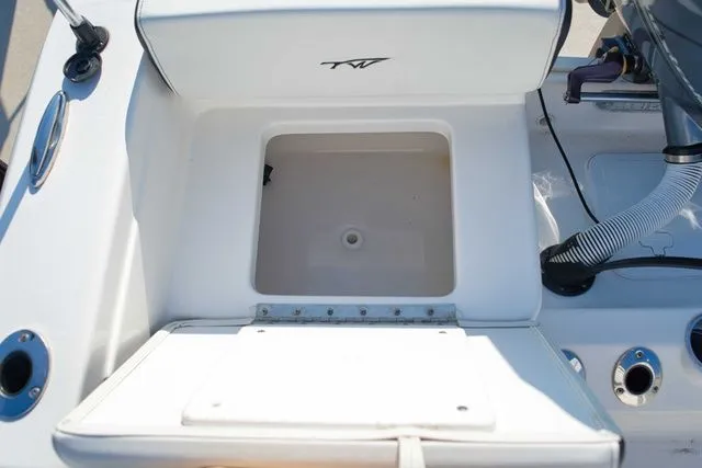 Slide: The Image of Tidewater 198 CC Adventure 2023 - 21