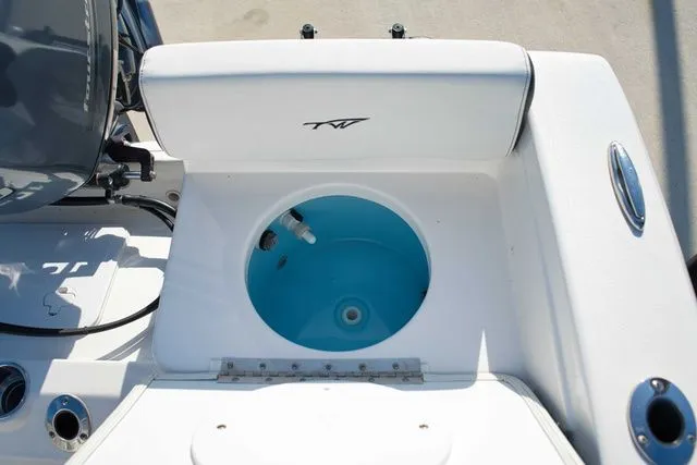 Slide: The Image of Tidewater 198 CC Adventure 2023 - 22