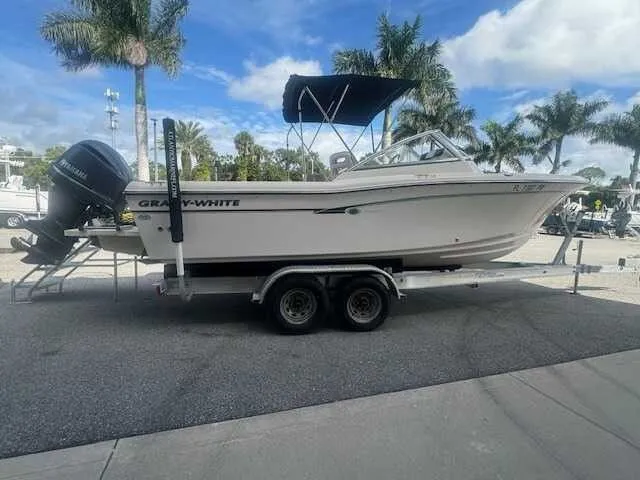 Slide: The Image of Grady-White Freedom 225 2014 - 1