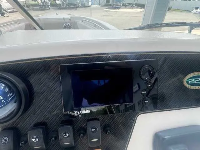 Slide: The Image of Grady-White Freedom 225 2014 - 13