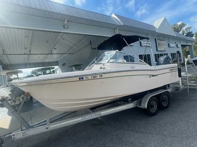 Slide: The Image of Grady-White Freedom 225 2014 - 2