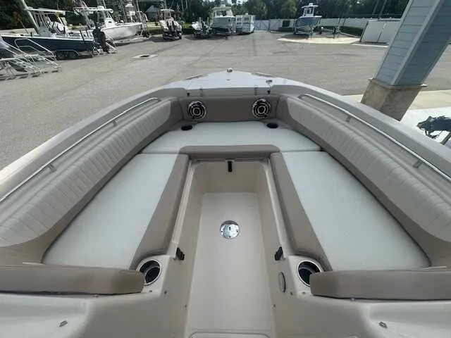 Slide: The Image of Grady-White Freedom 225 2014 - 39