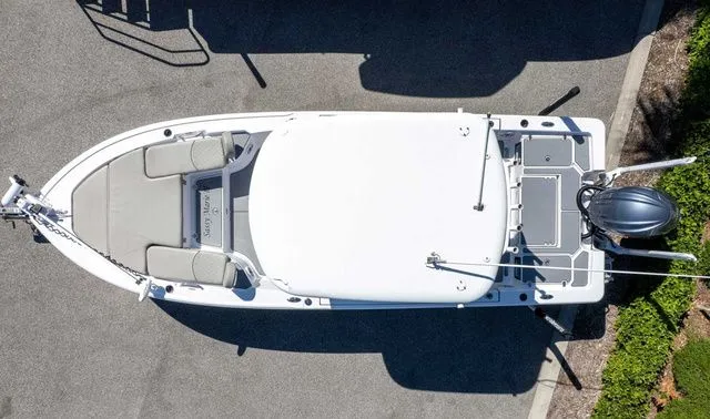 Slide: The Image of Sportsman Masters 247 Bay Boat 2022 - 4