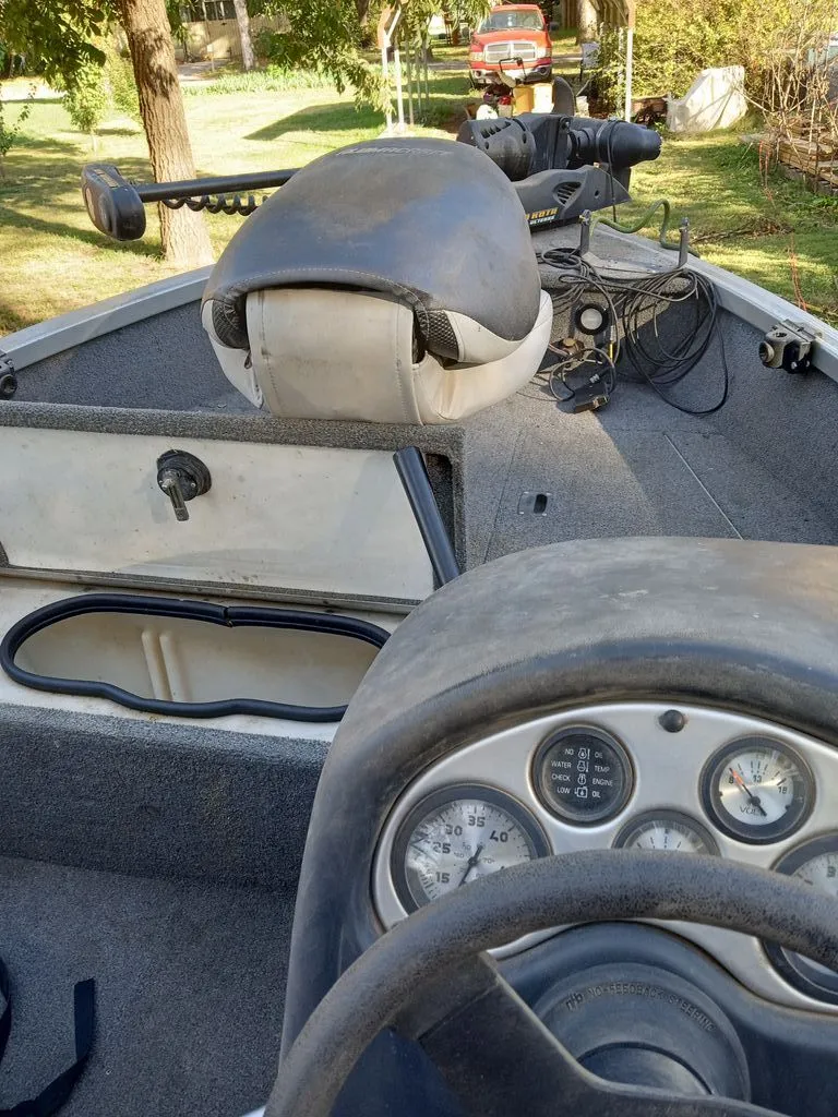 Slide: The Image of Alumacraft Classic 165 CS 2013 - 2