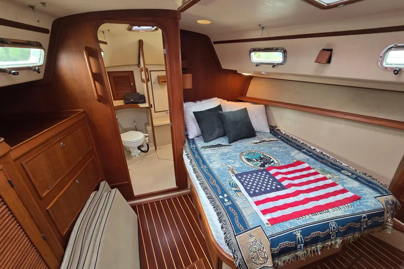 Slide: The Image of Island Packet 420 2001 - 57