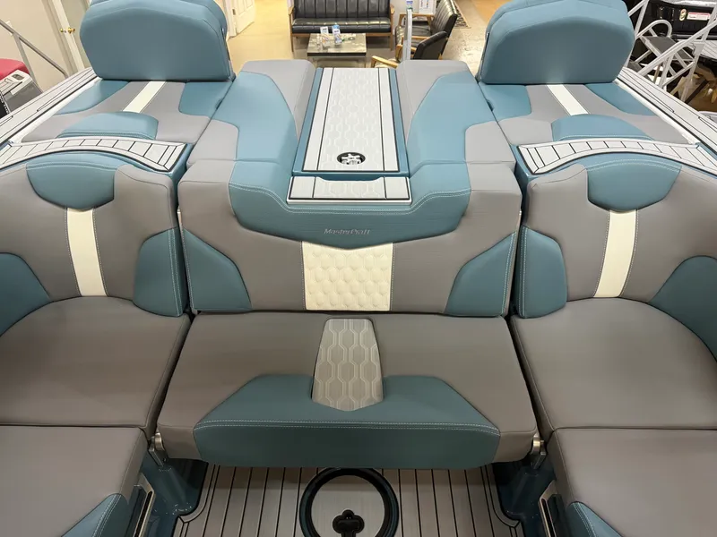 Slide: The Image of Mastercraft XT22 2026 - 17