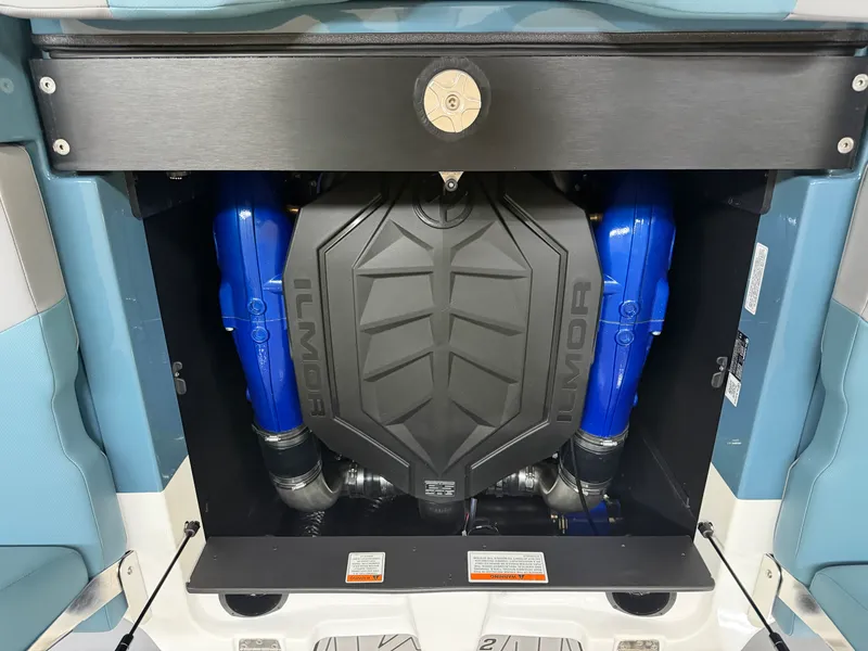 Slide: The Image of Mastercraft XT22 2026 - 18