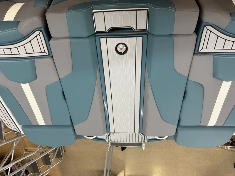 Slide: The Image of Mastercraft XT22 2026 - 19