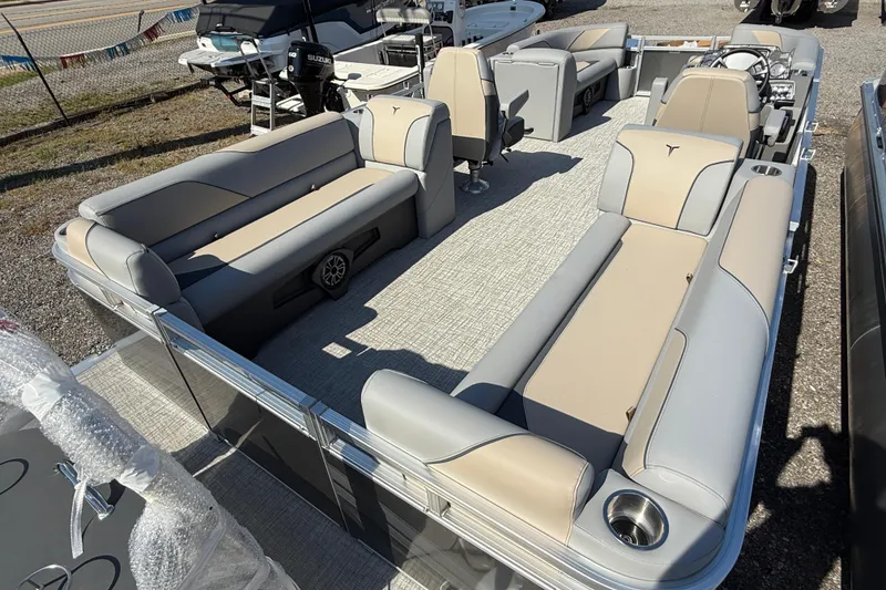 Slide: The Image of 2026 Tahoe Pontoon Sport 85 Quad Lounger with spacious seating and modern design. - 10