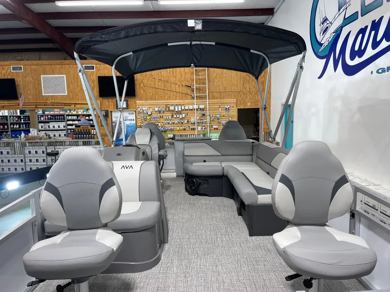 Slide: The Image of Avalon Venture Quad Fish - 19' 2026 - 9