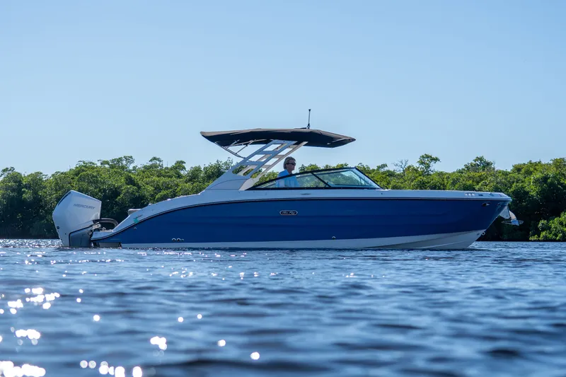 Slide: The Image of Sea Ray SDX 270 Outboard 2026 - 0
