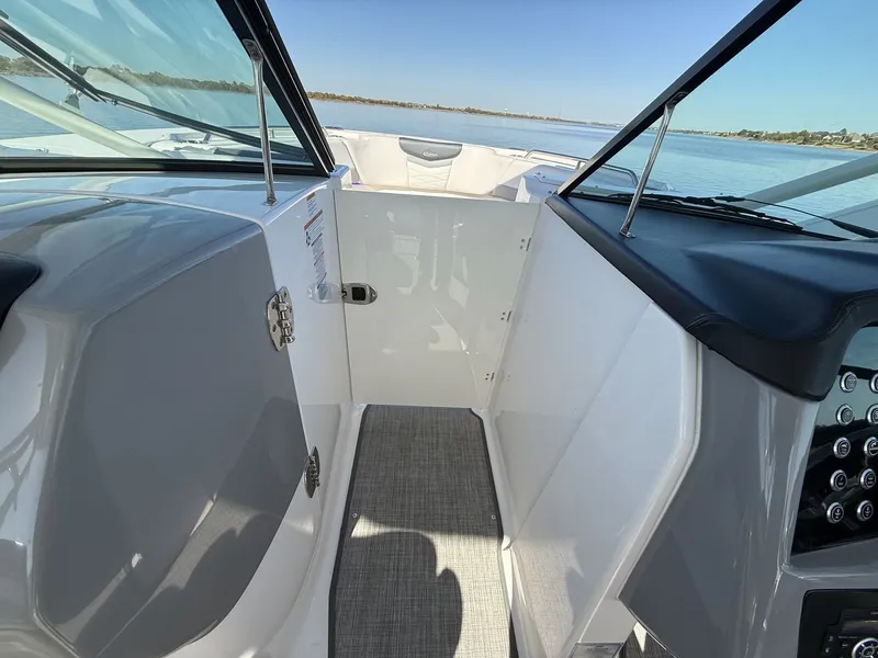Slide: The Image of Robalo R317 Dual Console 2021 - 22