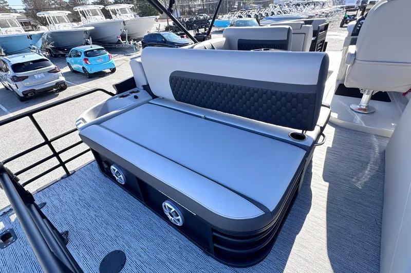 Slide: The Image of 2026 Sylvan L3 CLZ boat interior with luxurious seating and modern design. - 9