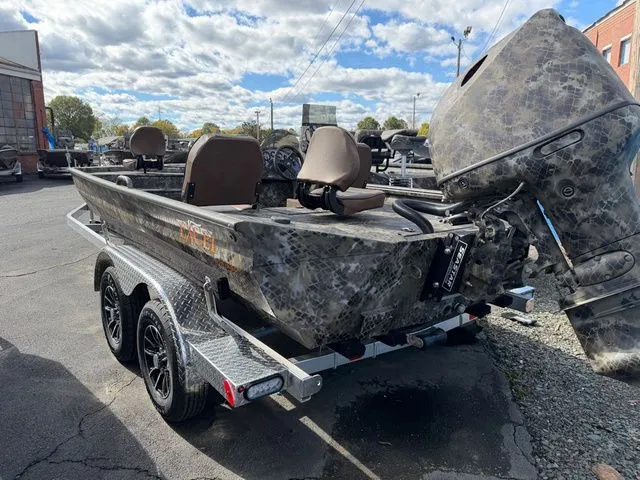 Slide: The Image of Excel Stalker 216 SC 2026 - 3