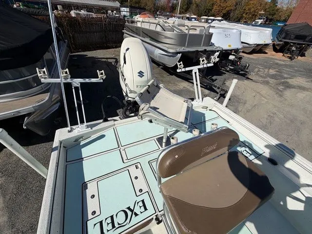 Slide: The Image of Excel 220 Bay Pro 2020 - 4