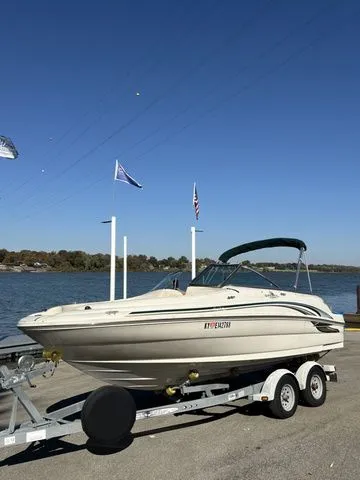 Slide: The Image of Sea Ray 190 Sundeck 2000 - 11