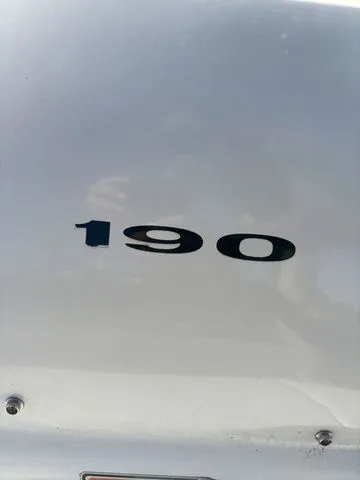 Slide: The Image of Sea Ray 190 Sundeck 2000 - 14