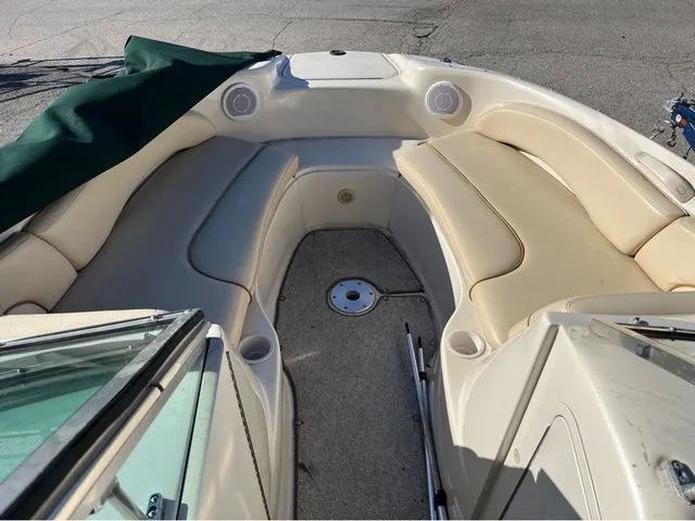 Slide: The Image of Sea Ray 190 Sundeck 2000 - 18