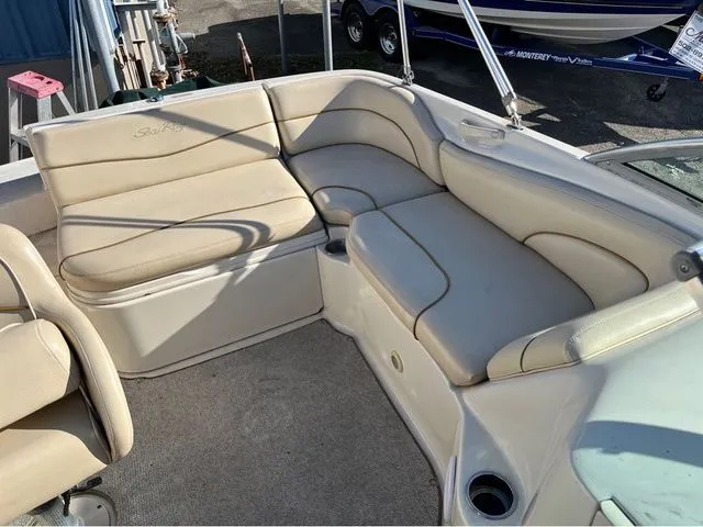 Slide: The Image of Sea Ray 190 Sundeck 2000 - 20