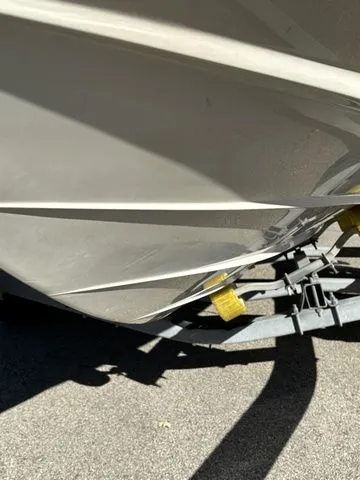 Slide: The Image of Sea Ray 190 Sundeck 2000 - 9